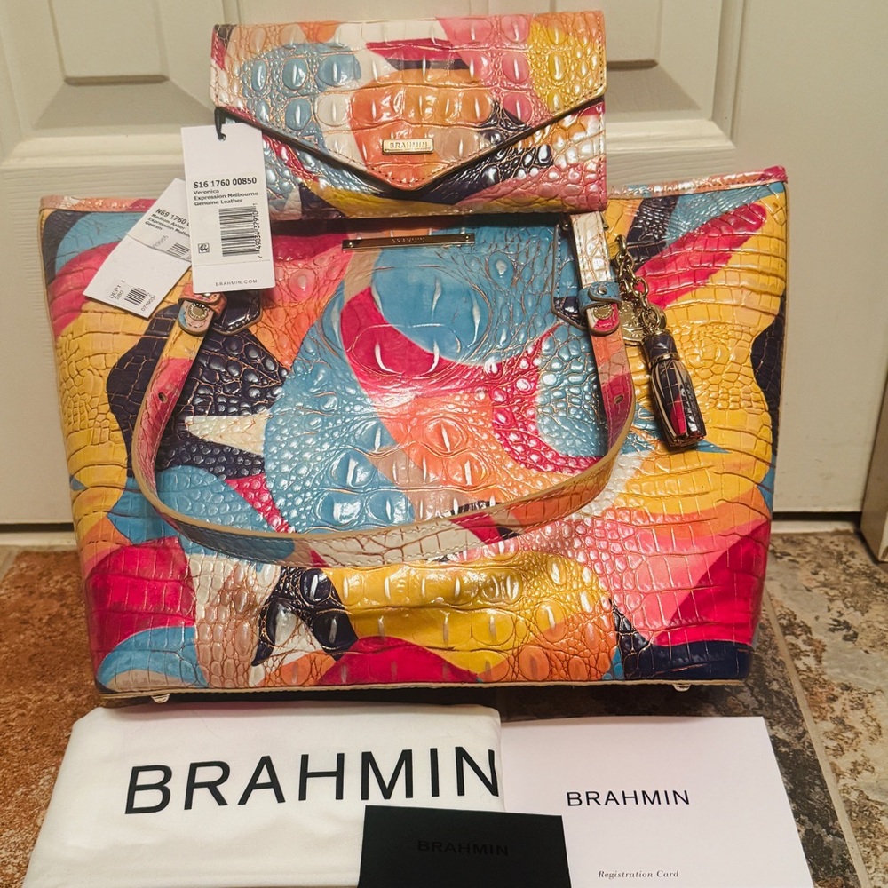 NWT! RARE FIND! Brahmin Croc Embossed Leather Multicolor Asher in Expression!
